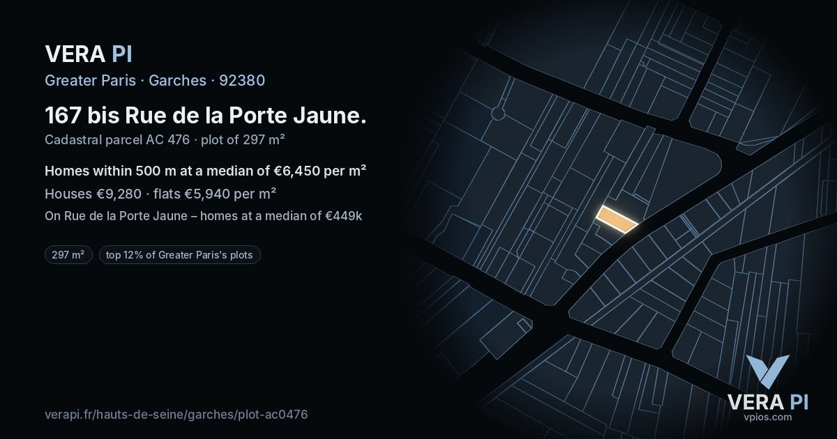 167 bis Rue de la Porte Jaune, Garches at night – the plot lit, the parcels around coloured by the prices near them