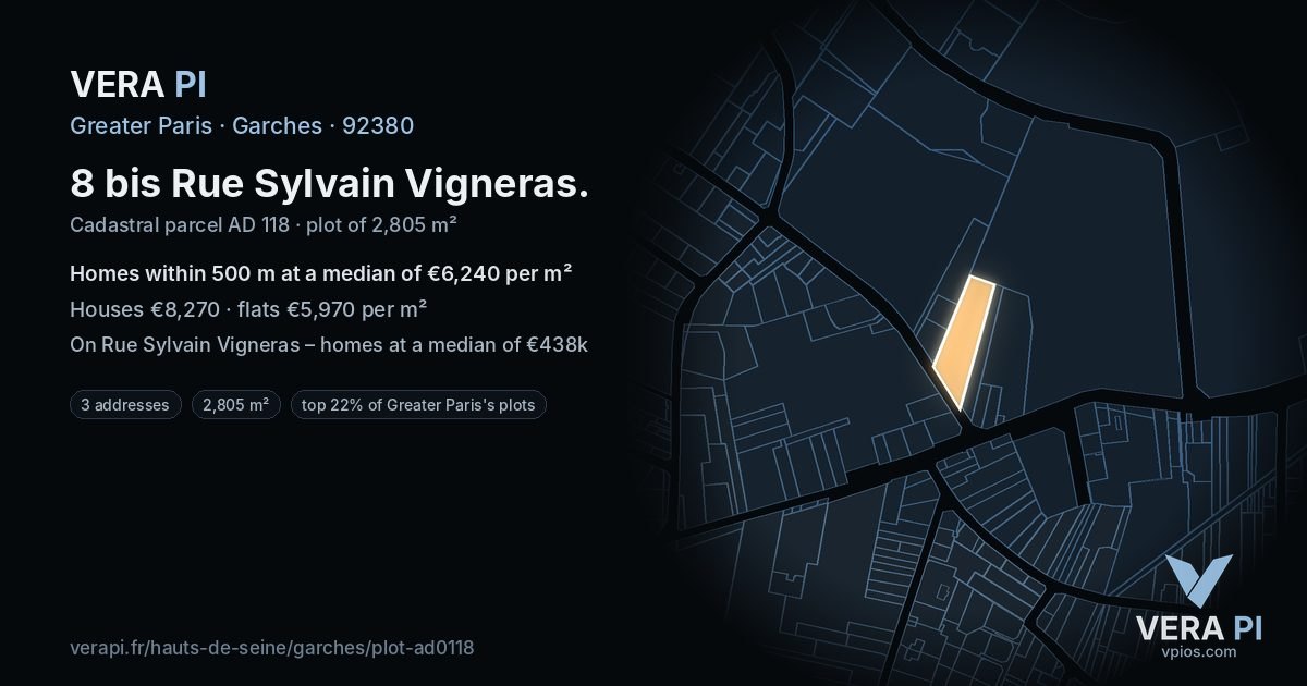 8 bis Rue Sylvain Vigneras, Garches at night – the plot lit, the parcels around coloured by the prices near them