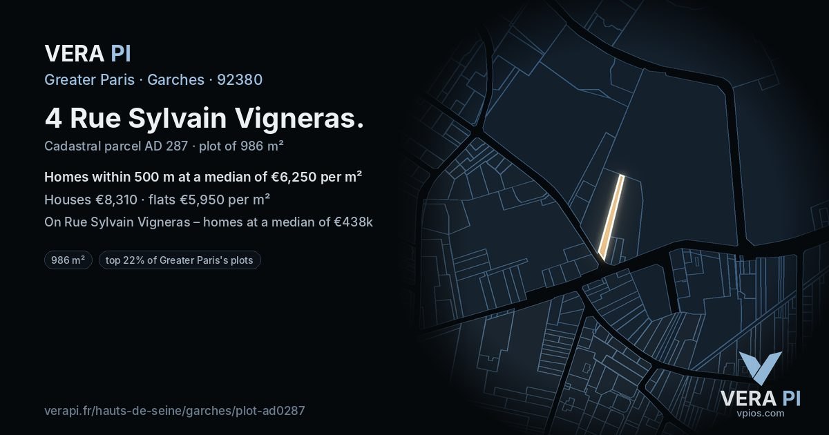 4 Rue Sylvain Vigneras, Garches at night – the plot lit, the parcels around coloured by the prices near them