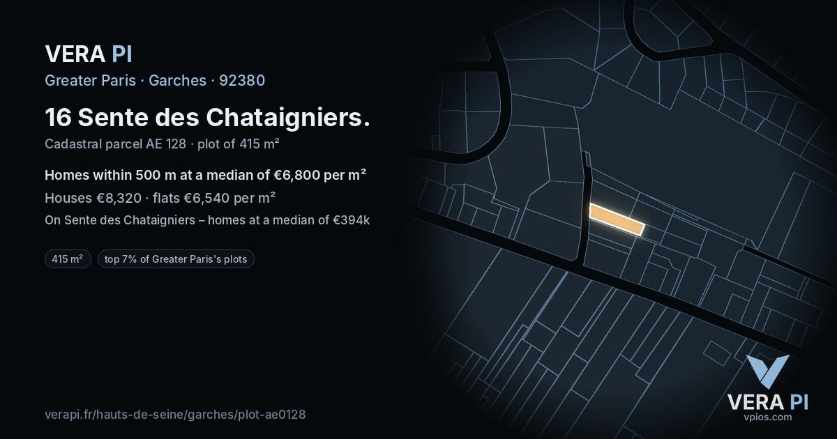 16 Sente des Chataigniers, Garches at night – the plot lit, the parcels around coloured by the prices near them