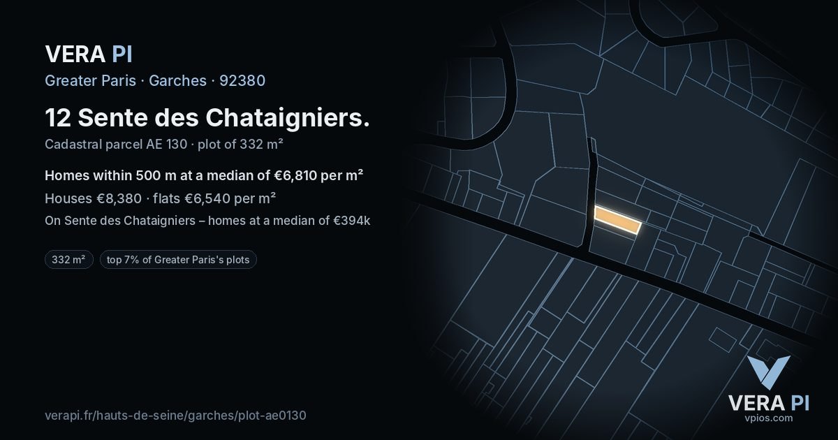 12 Sente des Chataigniers, Garches at night – the plot lit, the parcels around coloured by the prices near them