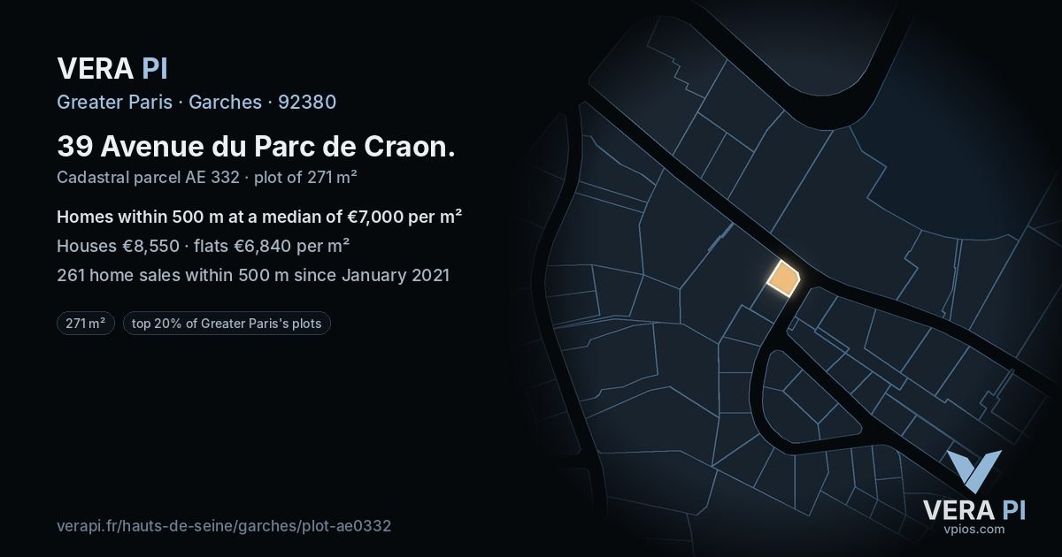 39 Avenue du Parc de Craon, Garches at night – the plot lit, the parcels around coloured by the prices near them