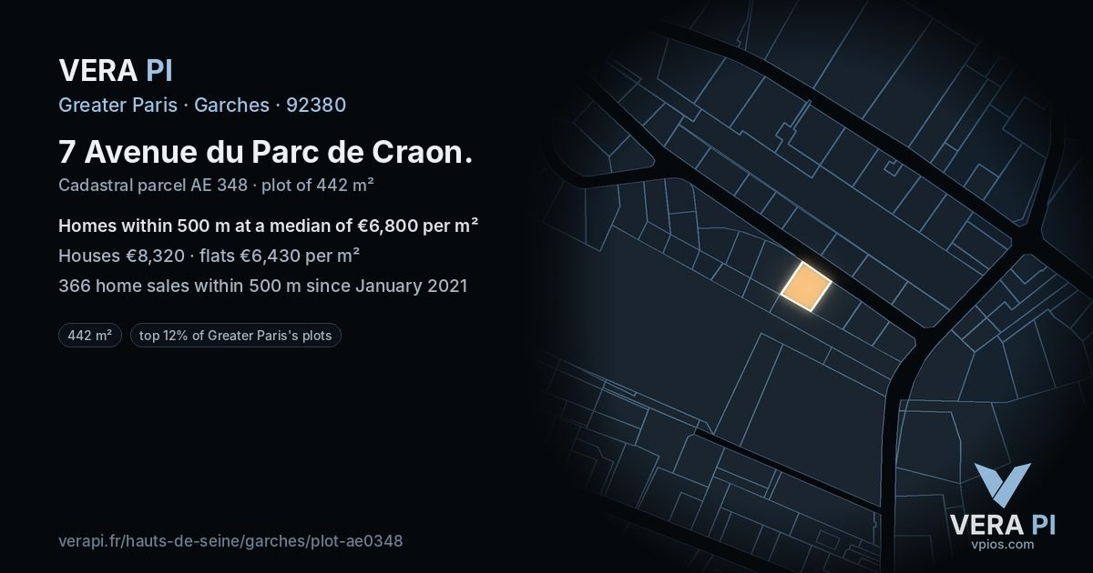7 Avenue du Parc de Craon, Garches at night – the plot lit, the parcels around coloured by the prices near them