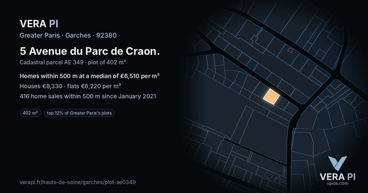 5 Avenue du Parc de Craon, Garches at night – the plot lit, the parcels around coloured by the prices near them