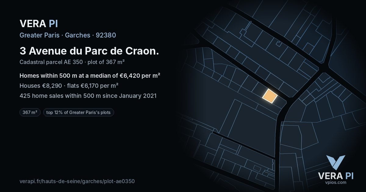 3 Avenue du Parc de Craon, Garches at night – the plot lit, the parcels around coloured by the prices near them