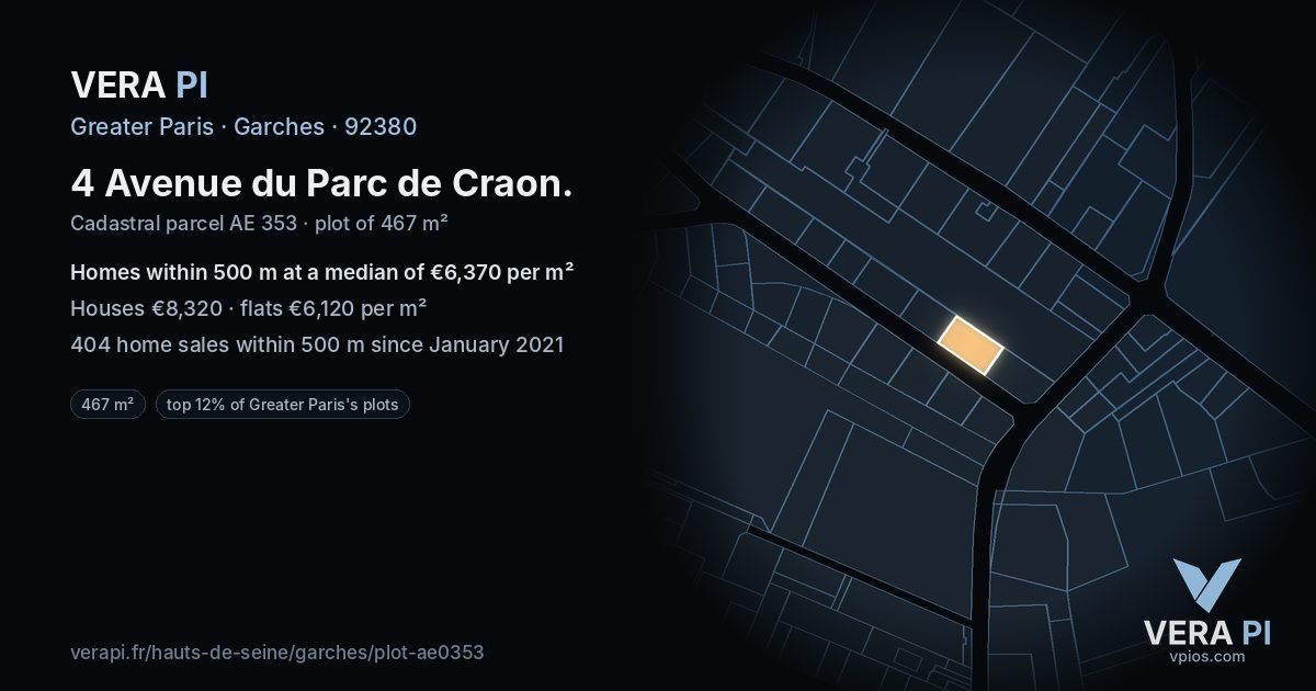 4 Avenue du Parc de Craon, Garches at night – the plot lit, the parcels around coloured by the prices near them