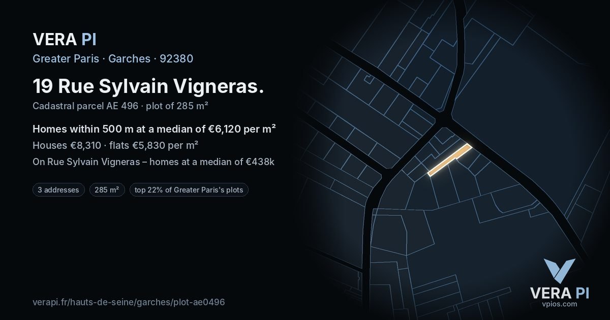 19 Rue Sylvain Vigneras, Garches at night – the plot lit, the parcels around coloured by the prices near them