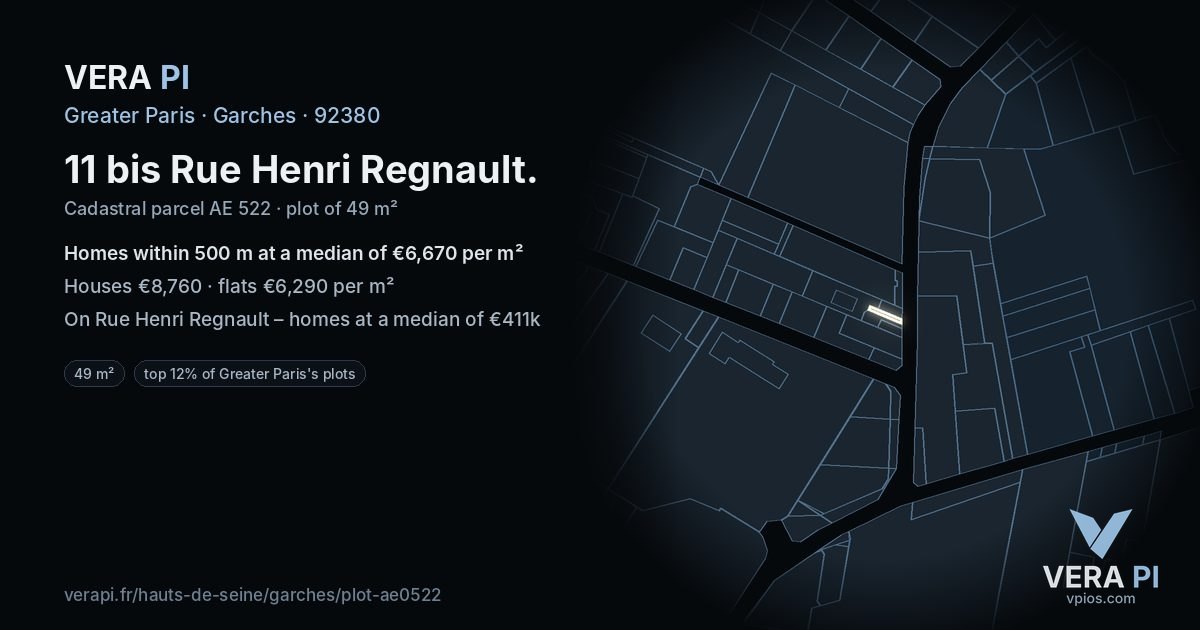 11 bis Rue Henri Regnault, Garches at night – the plot lit, the parcels around coloured by the prices near them