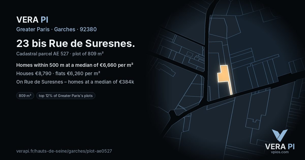 23 bis Rue de Suresnes, Garches at night – the plot lit, the parcels around coloured by the prices near them