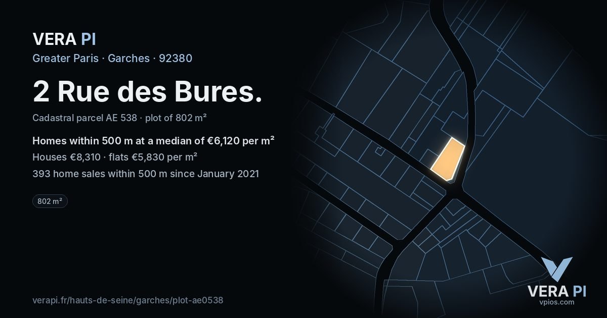 2 Rue des Bures, Garches at night – the plot lit, the parcels around coloured by the prices near them