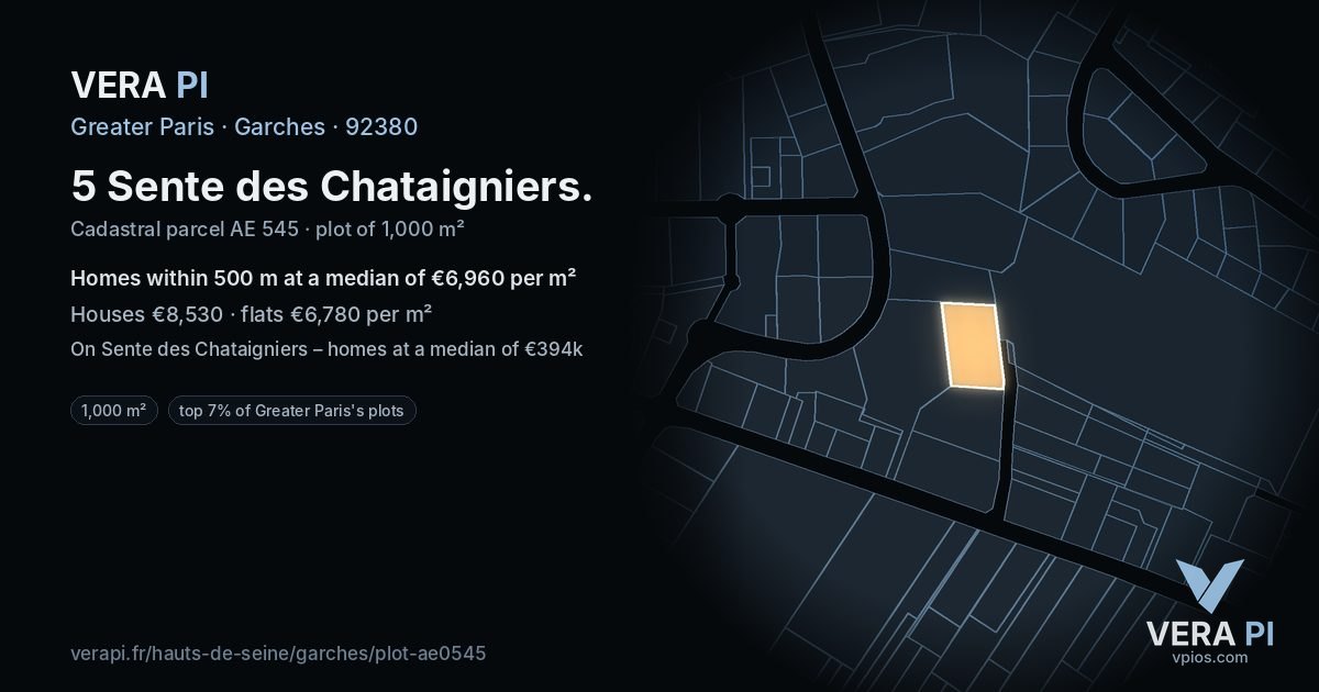 5 Sente des Chataigniers, Garches at night – the plot lit, the parcels around coloured by the prices near them