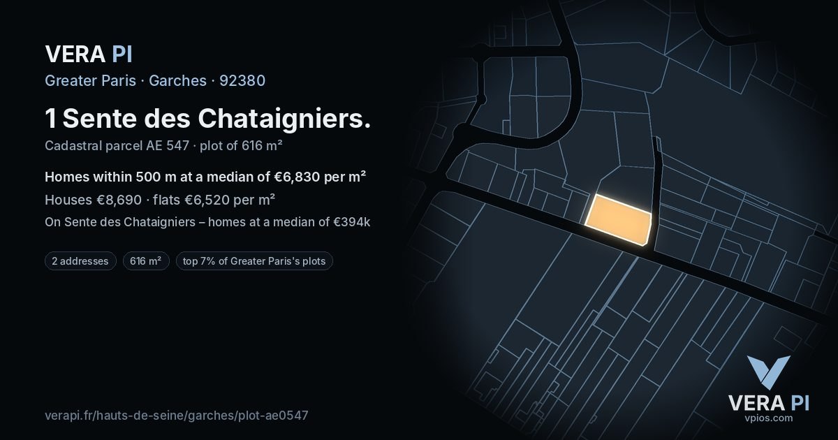 1 Sente des Chataigniers, Garches at night – the plot lit, the parcels around coloured by the prices near them