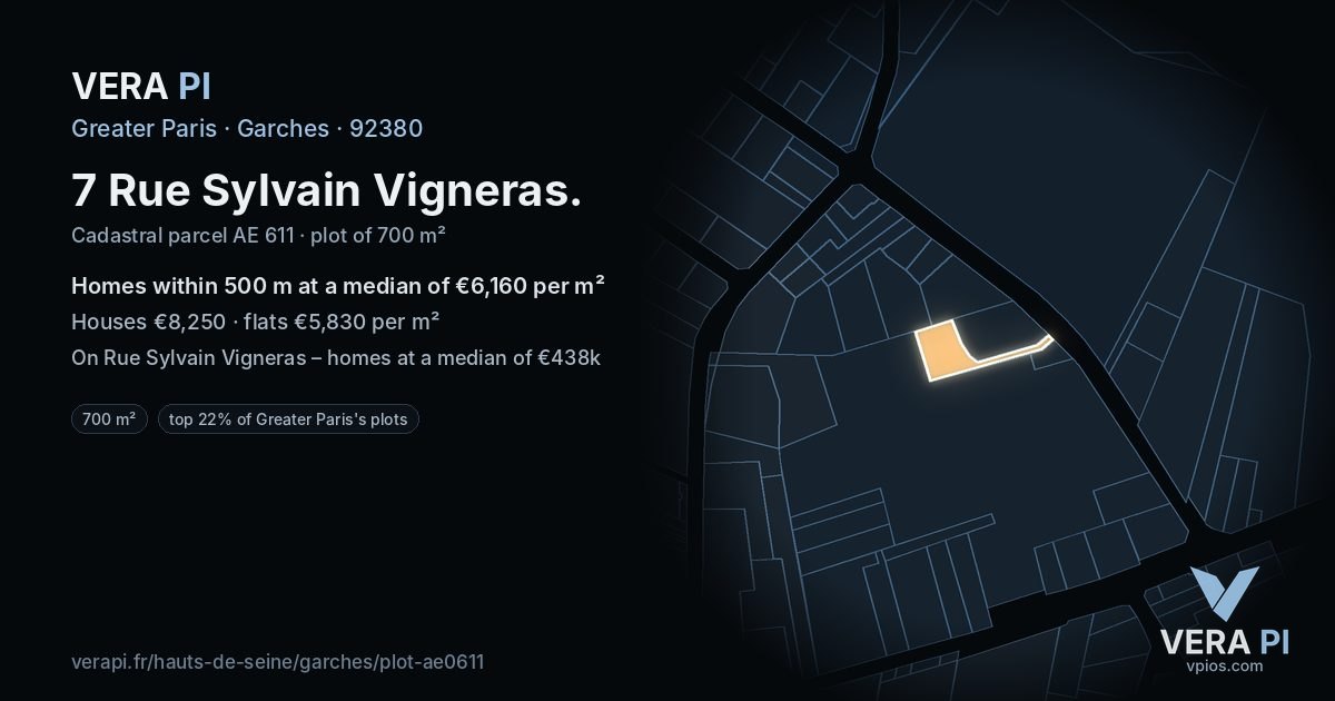 7 Rue Sylvain Vigneras, Garches at night – the plot lit, the parcels around coloured by the prices near them