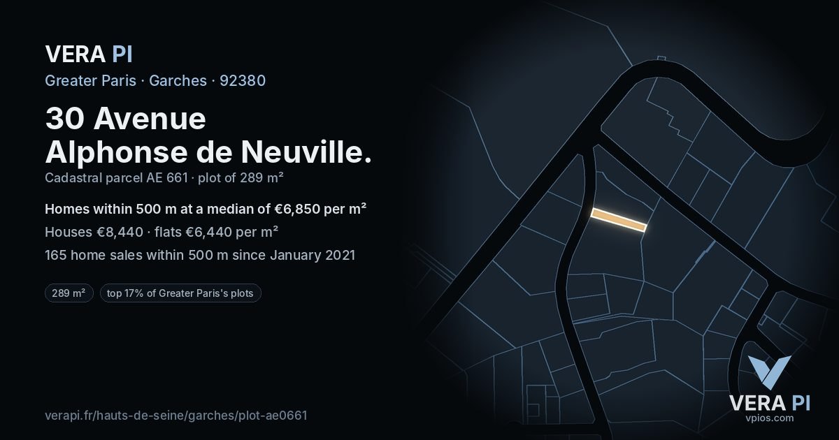 30 Avenue Alphonse de Neuville, Garches at night – the plot lit, the parcels around coloured by the prices near them