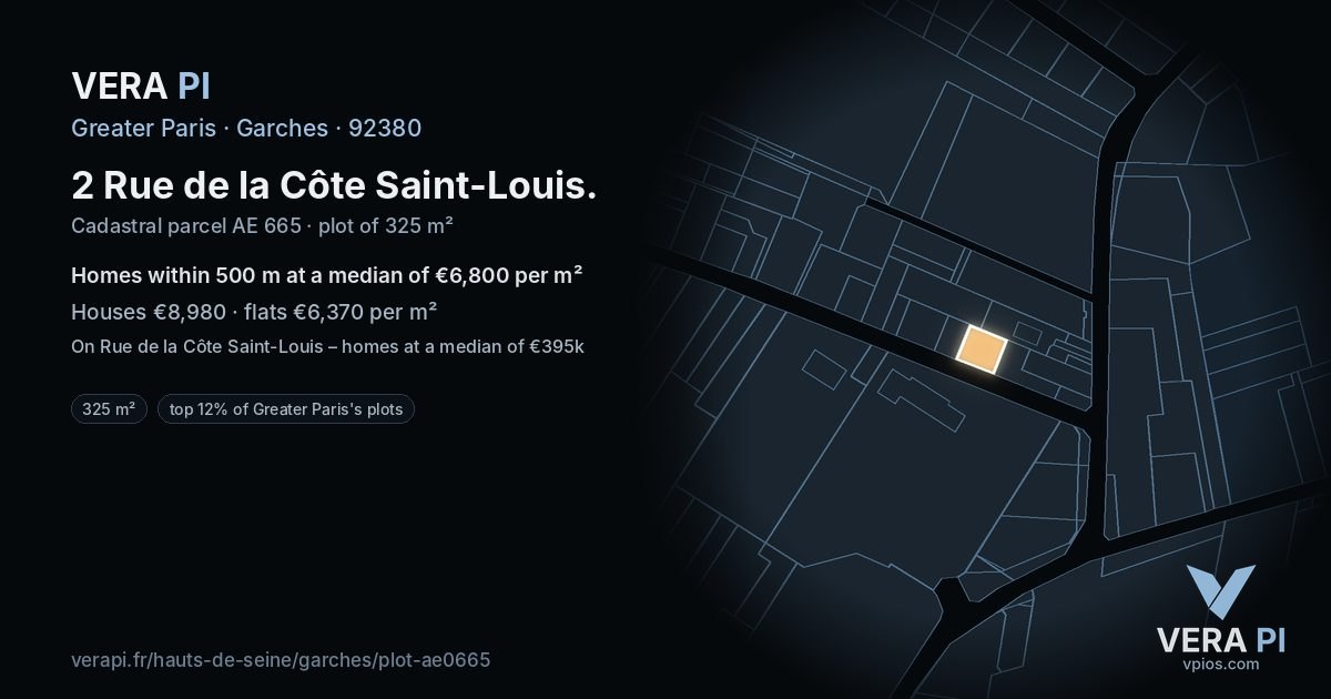 2 Rue de la Côte Saint-Louis, Garches at night – the plot lit, the parcels around coloured by the prices near them