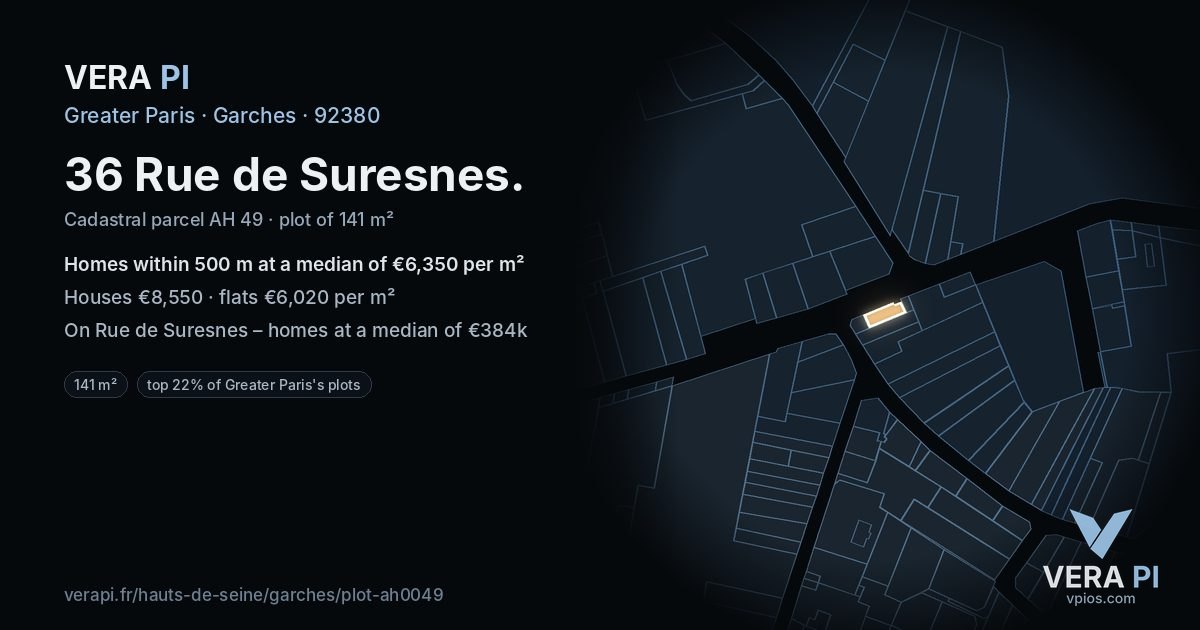 36 Rue de Suresnes, Garches at night – the plot lit, the parcels around coloured by the prices near them