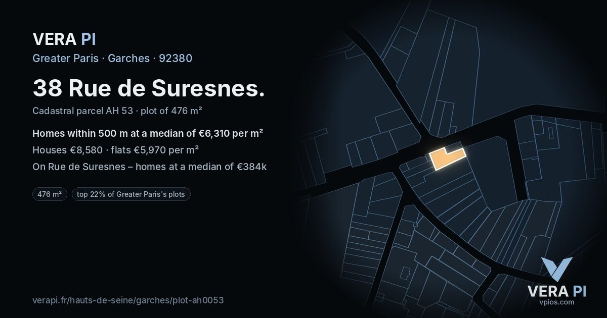 38 Rue de Suresnes, Garches at night – the plot lit, the parcels around coloured by the prices near them