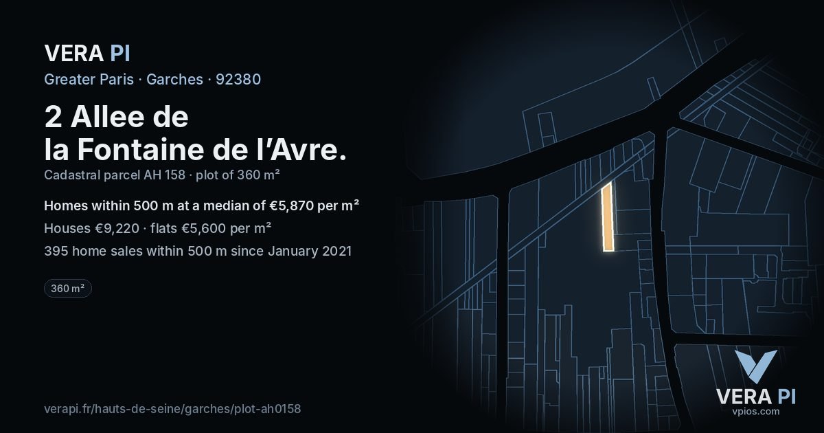 2 Allee de la Fontaine de l’Avre, Garches at night – the plot lit, the parcels around coloured by the prices near them