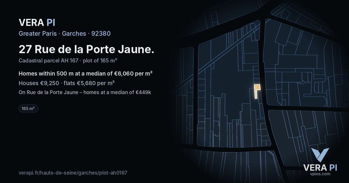 27 Rue de la Porte Jaune, Garches at night – the plot lit, the parcels around coloured by the prices near them