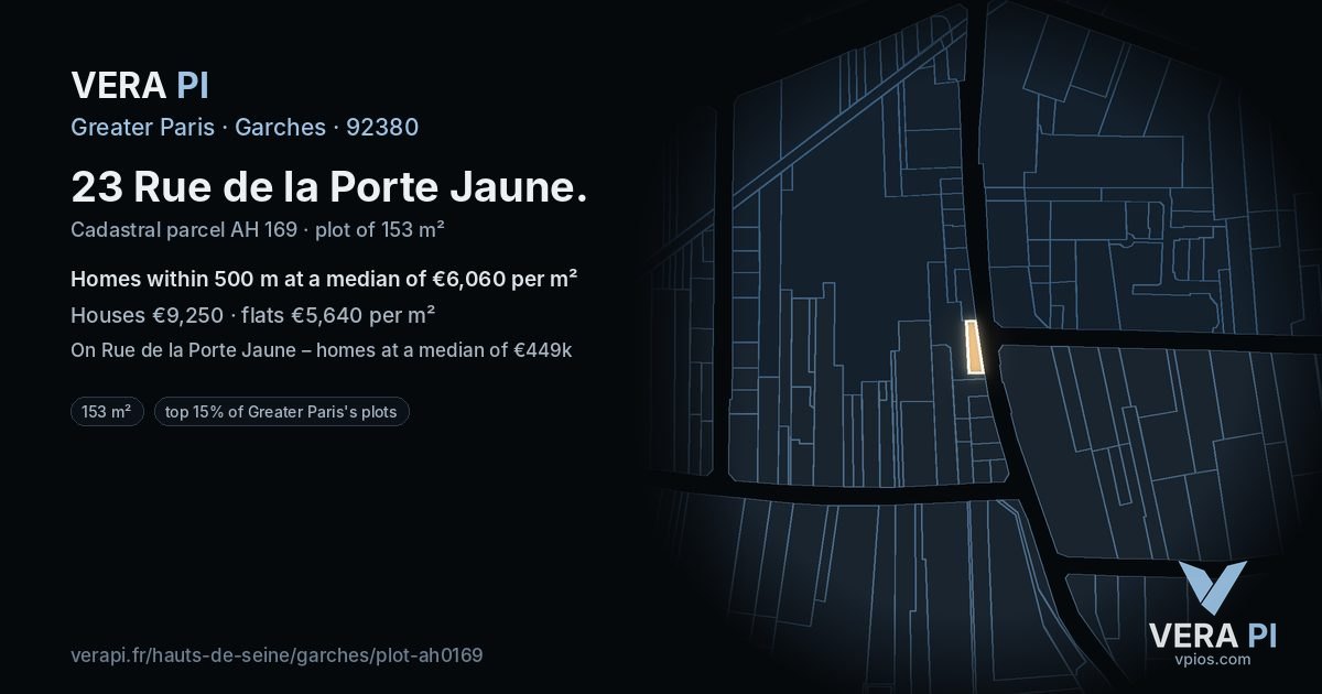 23 Rue de la Porte Jaune, Garches at night – the plot lit, the parcels around coloured by the prices near them