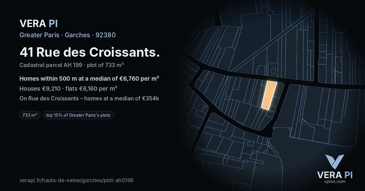 41 Rue des Croissants, Garches at night – the plot lit, the parcels around coloured by the prices near them