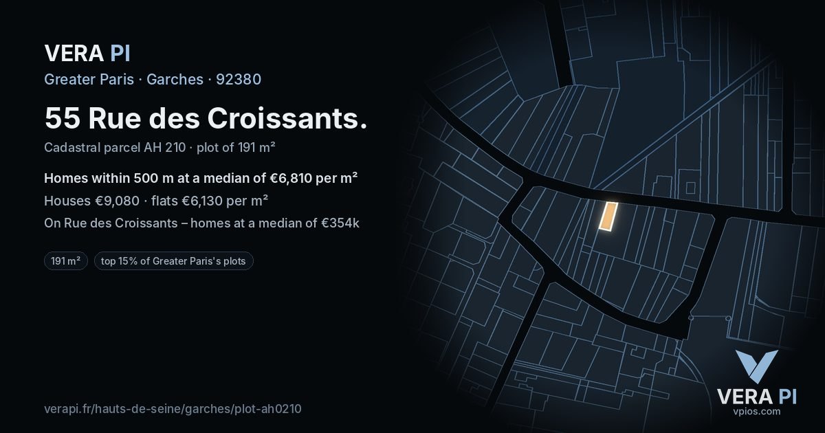55 Rue des Croissants, Garches at night – the plot lit, the parcels around coloured by the prices near them