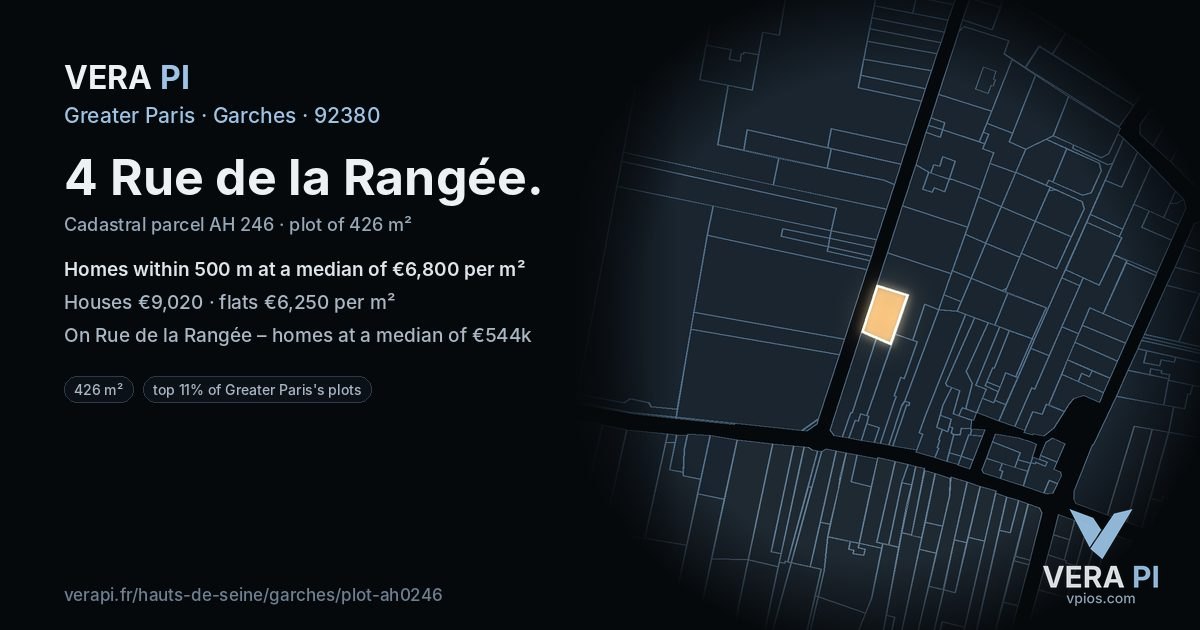 4 Rue de la Rangée, Garches at night – the plot lit, the parcels around coloured by the prices near them