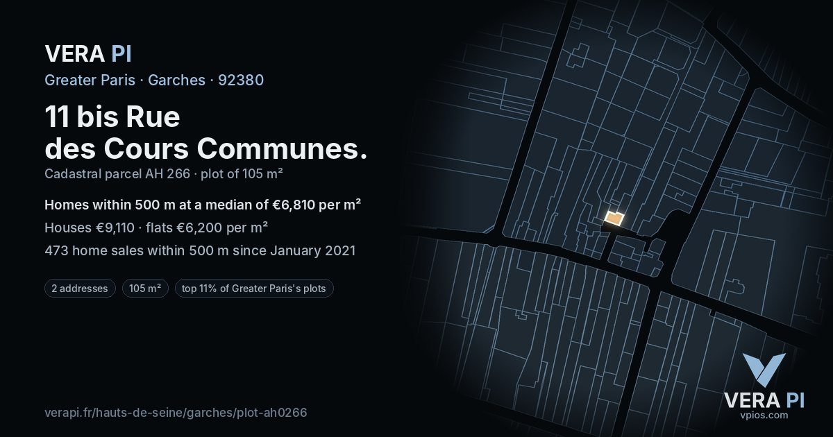 11 bis Rue des Cours Communes, Garches at night – the plot lit, the parcels around coloured by the prices near them