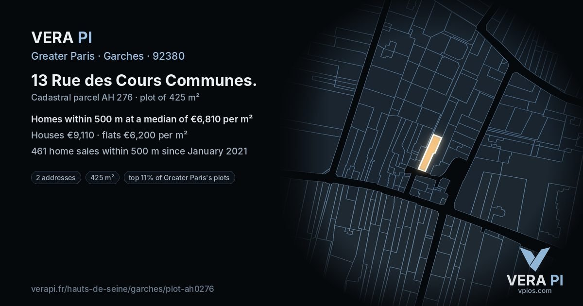 13 Rue des Cours Communes, Garches at night – the plot lit, the parcels around coloured by the prices near them