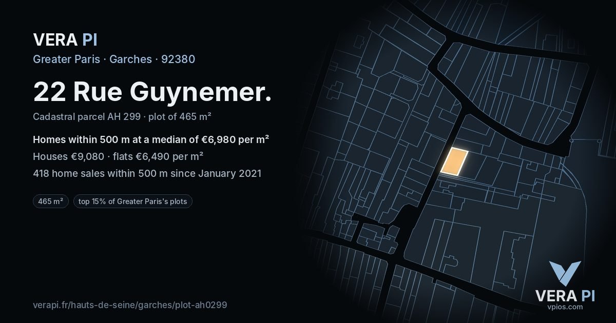 22 Rue Guynemer, Garches at night – the plot lit, the parcels around coloured by the prices near them