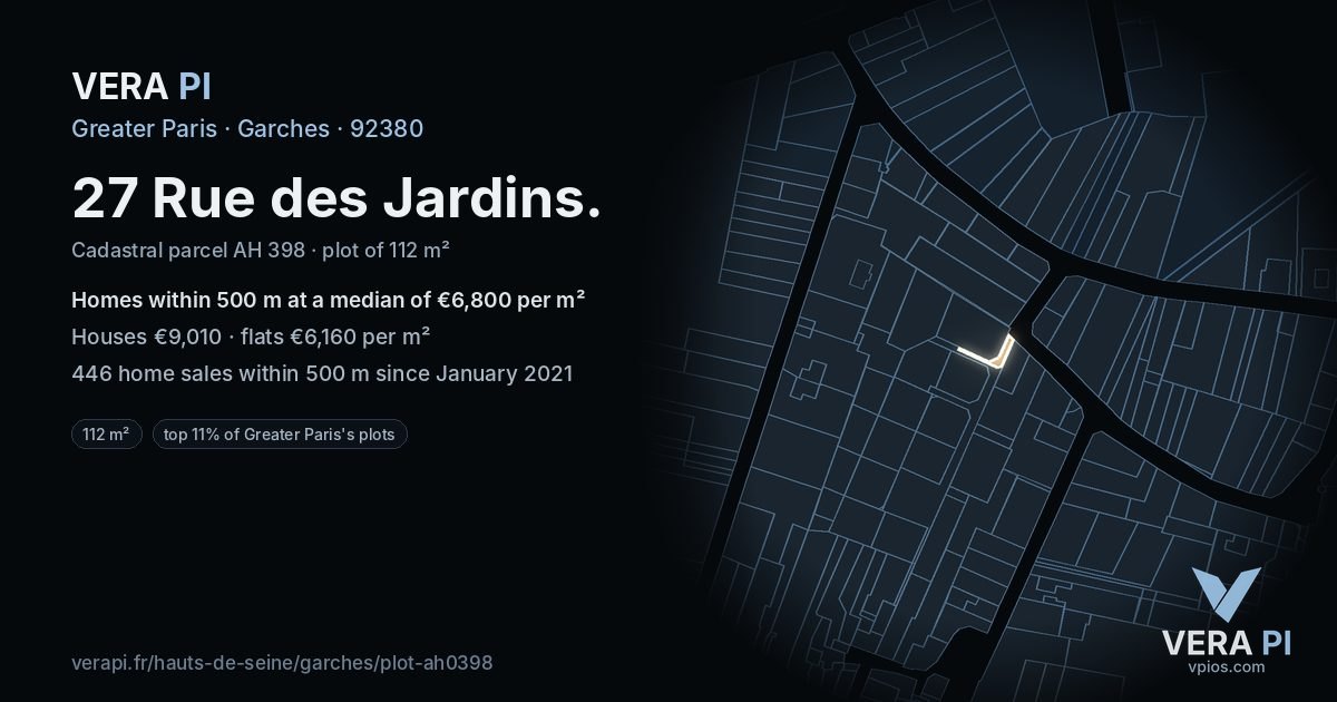 27 Rue des Jardins, Garches at night – the plot lit, the parcels around coloured by the prices near them
