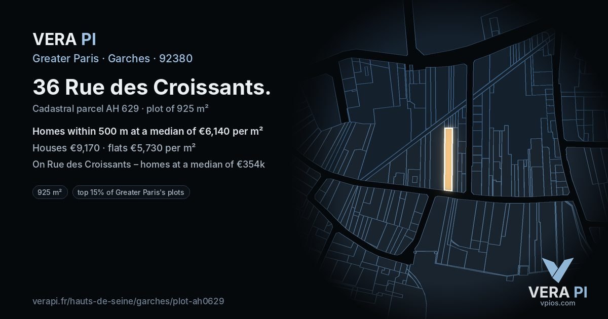 36 Rue des Croissants, Garches at night – the plot lit, the parcels around coloured by the prices near them