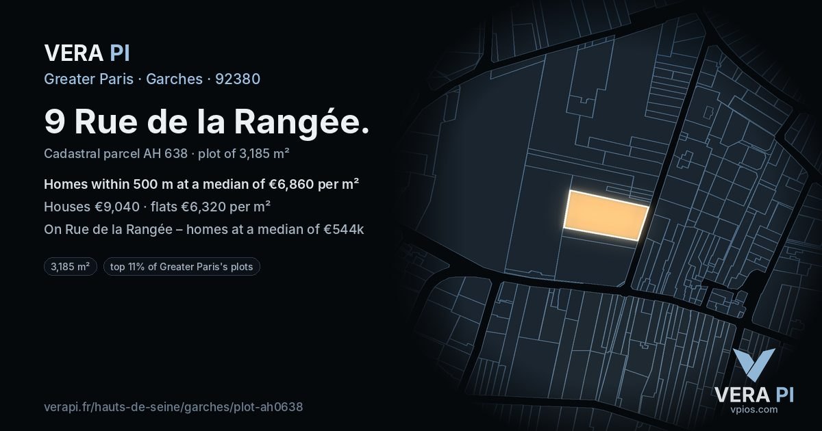 9 Rue de la Rangée, Garches at night – the plot lit, the parcels around coloured by the prices near them