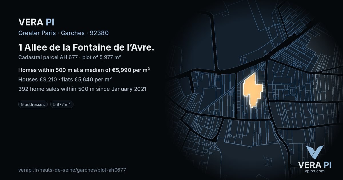 1 Allee de la Fontaine de l’Avre, Garches at night – the plot lit, the parcels around coloured by the prices near them