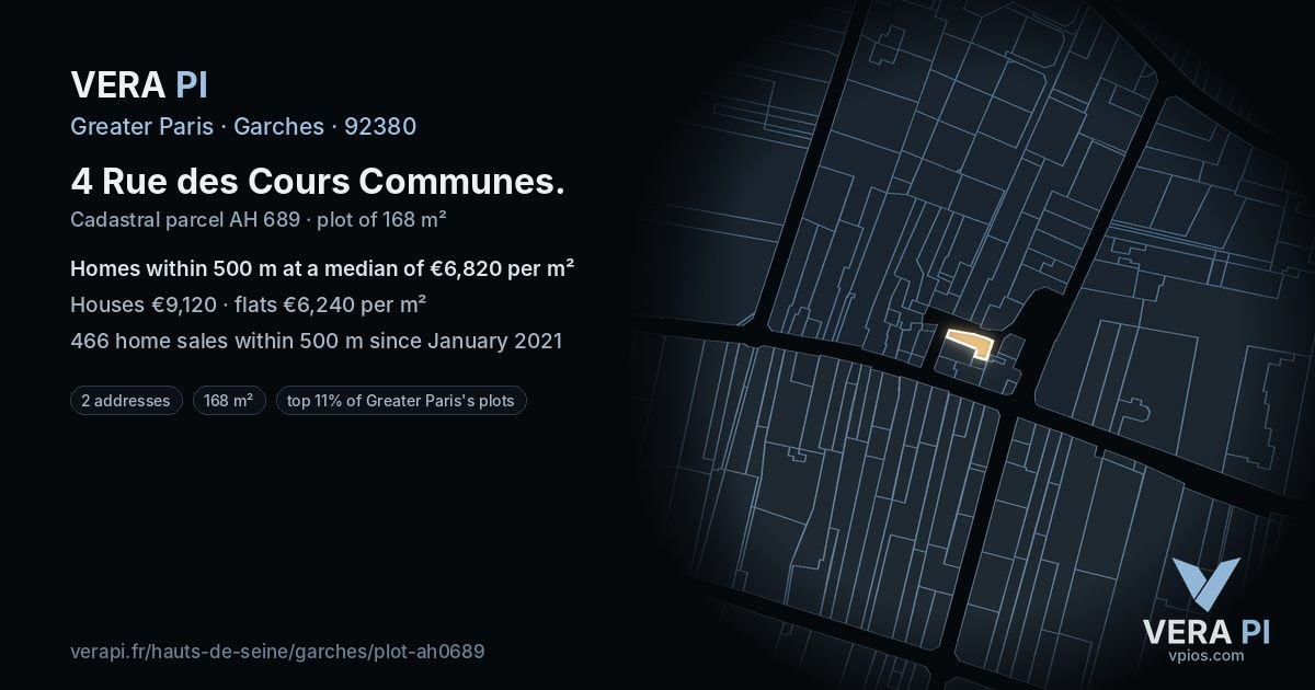 4 Rue des Cours Communes, Garches at night – the plot lit, the parcels around coloured by the prices near them