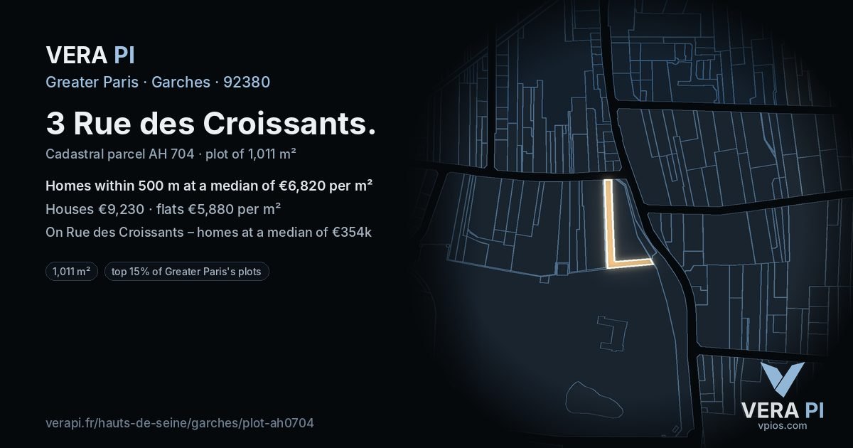 3 Rue des Croissants, Garches at night – the plot lit, the parcels around coloured by the prices near them