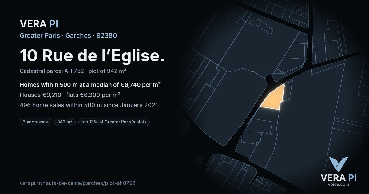 10 Rue de l’Eglise, Garches at night – the plot lit, the parcels around coloured by the prices near them