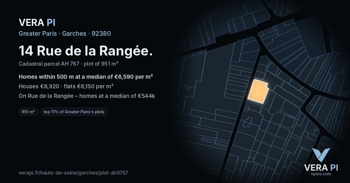 14 Rue de la Rangée, Garches at night – the plot lit, the parcels around coloured by the prices near them