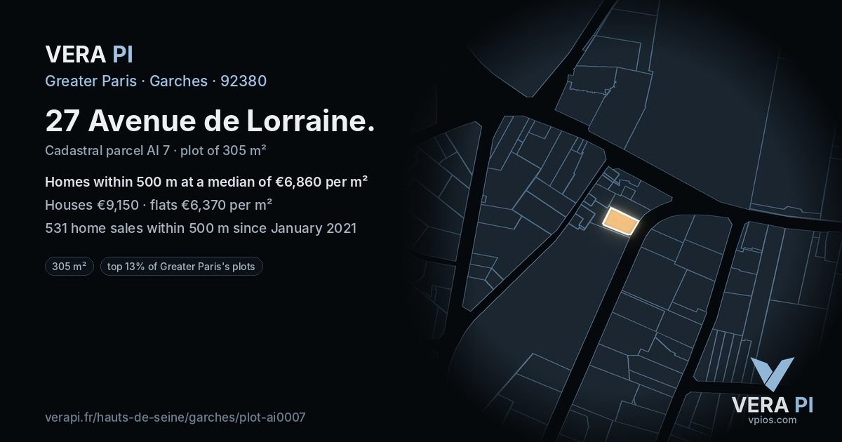 27 Avenue de Lorraine, Garches at night – the plot lit, the parcels around coloured by the prices near them