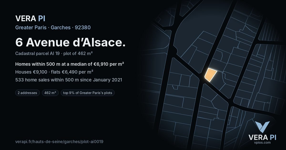 6 Avenue d’Alsace, Garches at night – the plot lit, the parcels around coloured by the prices near them