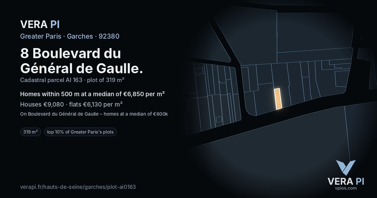 8 Boulevard du Général de Gaulle, Garches at night – the plot lit, the parcels around coloured by the prices near them