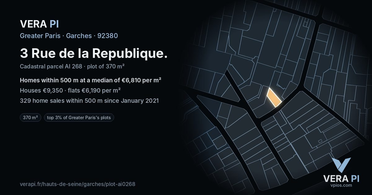 3 Rue de la Republique, Garches at night – the plot lit, the parcels around coloured by the prices near them