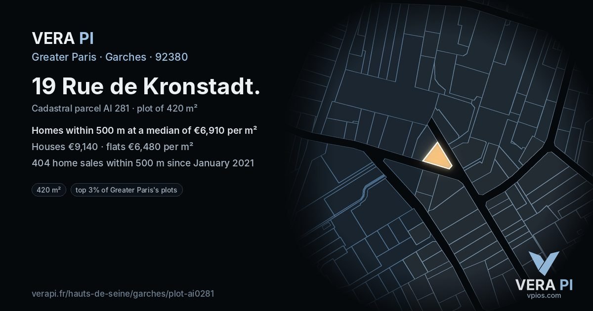 19 Rue de Kronstadt, Garches at night – the plot lit, the parcels around coloured by the prices near them