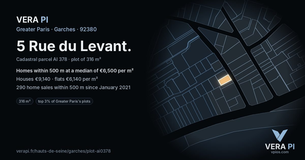 5 Rue du Levant, Garches at night – the plot lit, the parcels around coloured by the prices near them