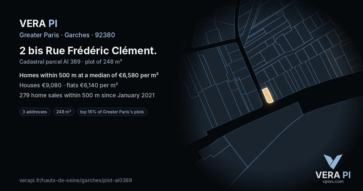 2 bis Rue Frédéric Clément, Garches at night – the plot lit, the parcels around coloured by the prices near them