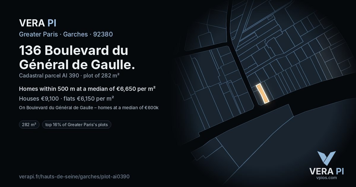 136 Boulevard du Général de Gaulle, Garches at night – the plot lit, the parcels around coloured by the prices near them