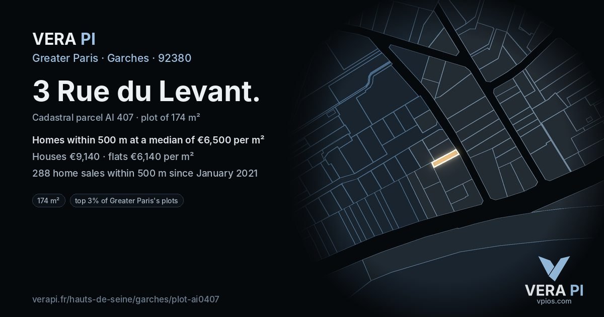 3 Rue du Levant, Garches at night – the plot lit, the parcels around coloured by the prices near them