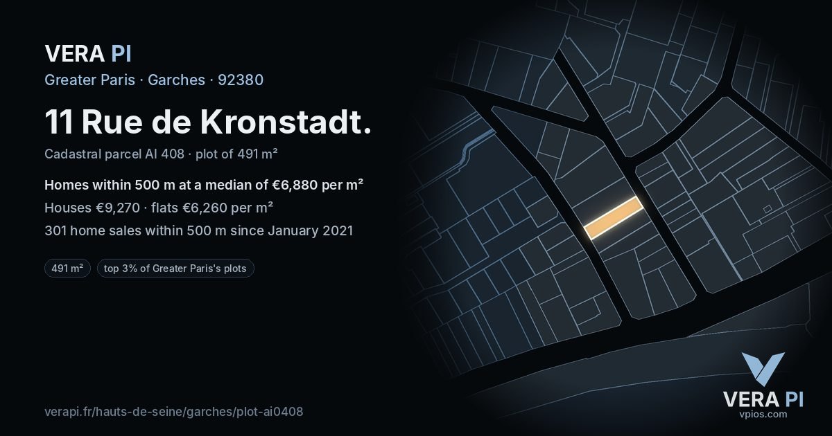 11 Rue de Kronstadt, Garches at night – the plot lit, the parcels around coloured by the prices near them
