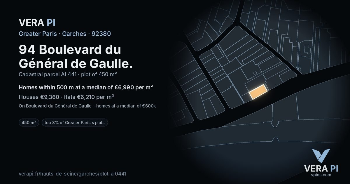 94 Boulevard du Général de Gaulle, Garches at night – the plot lit, the parcels around coloured by the prices near them