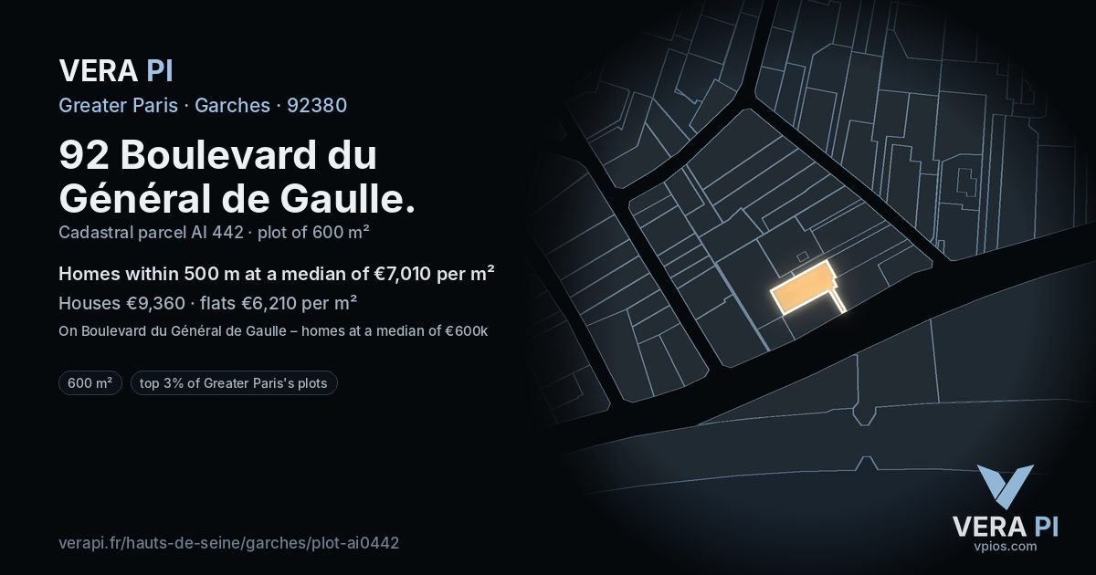 92 Boulevard du Général de Gaulle, Garches at night – the plot lit, the parcels around coloured by the prices near them